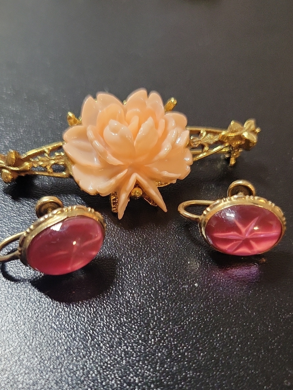 Flower Brooch Set